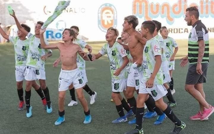 Los chicos del club 12 de Marzo, semifinalistas en el mundialito de Río Negro