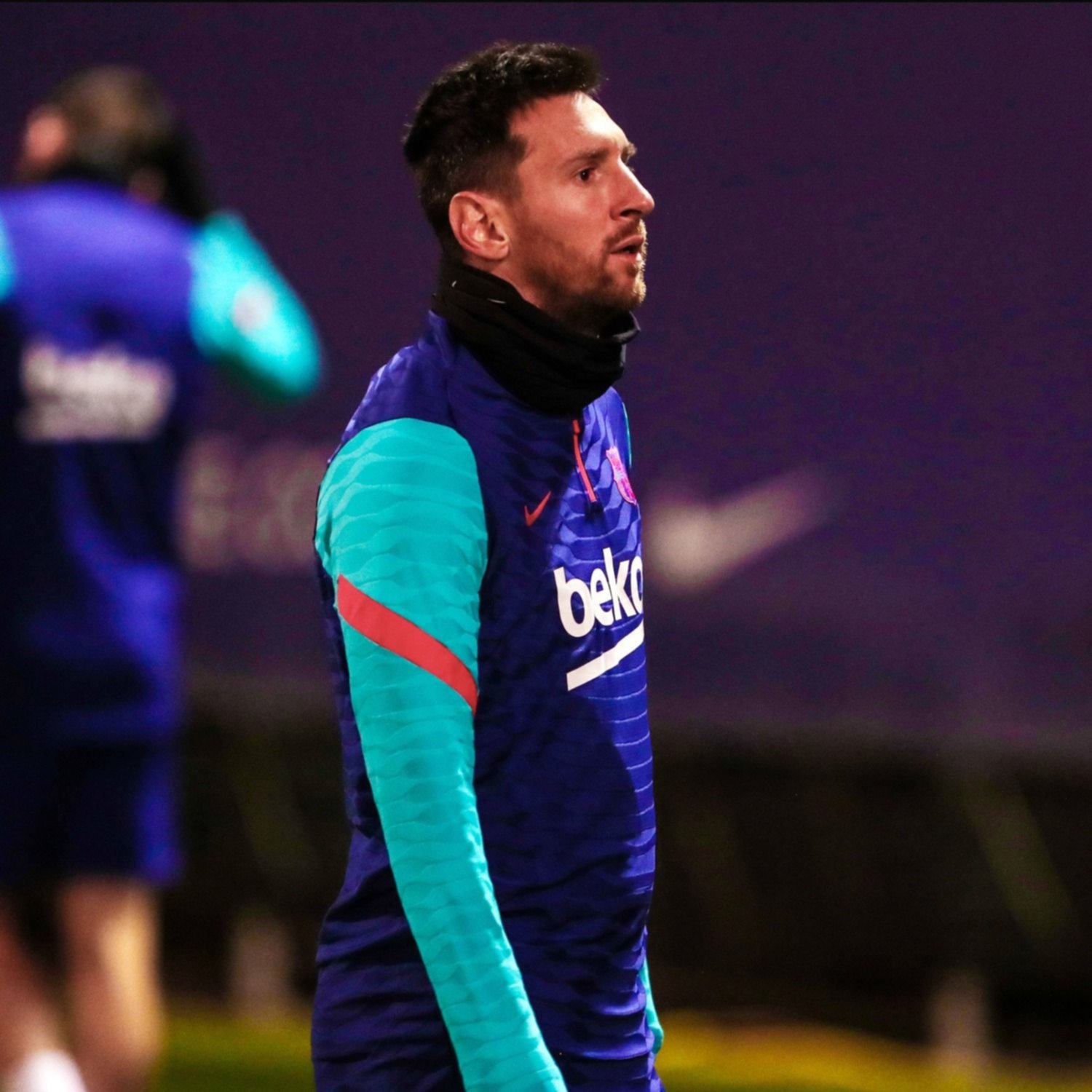 En medio de especulaciones con su futuro, Messi retornó a entrenar con Barcelona en el primer día del año