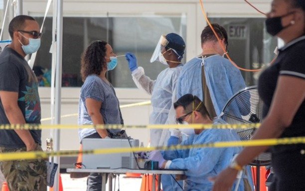 EEUU superó la barrera de los 20 millones de casos de coronavirus