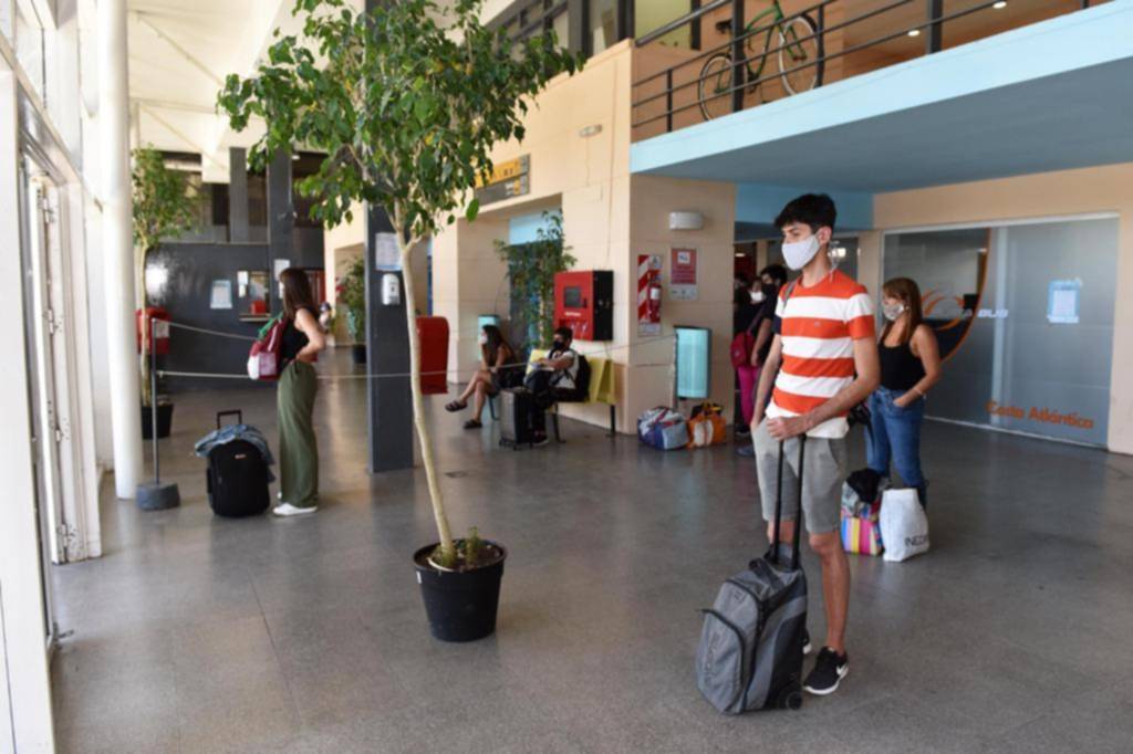La Terminal, sin éxodo masivo y con un “manual” de cuidados para subir al micro