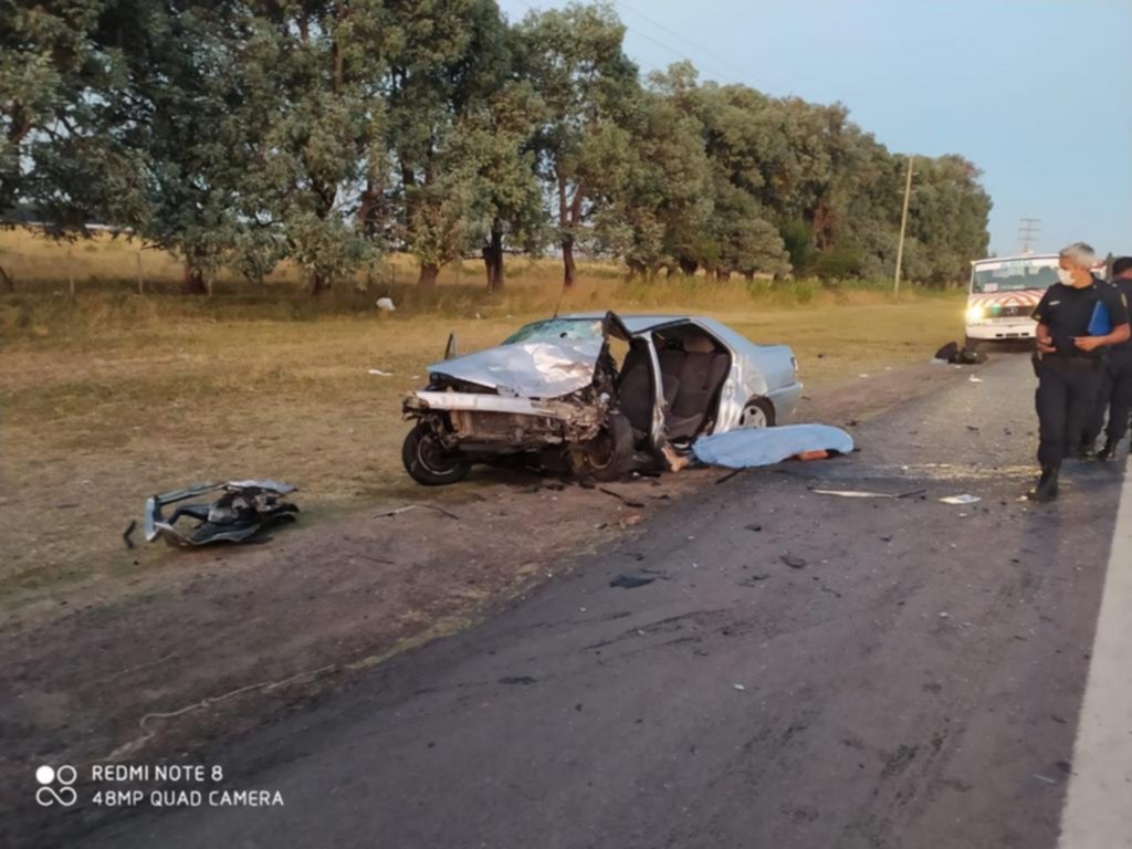 Dos muertos por un choque frontal en la Autovía 2