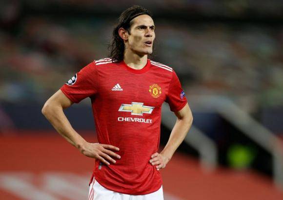 Cavani le dijo “negrito” a un amigo y se armó lío