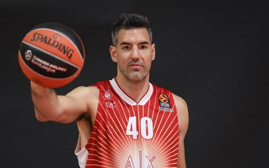 Luis Scola dio positivo de coronavirus tras un brote en su equipo