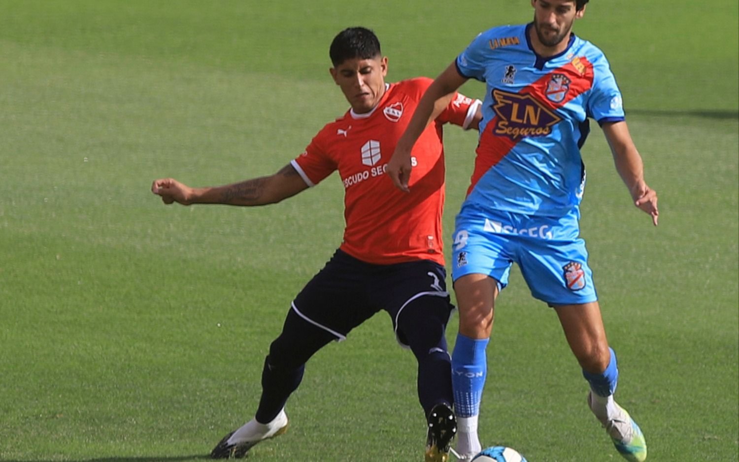 En un partidazo Independiente perdió 4-3 con Arsenal y quedó eliminado