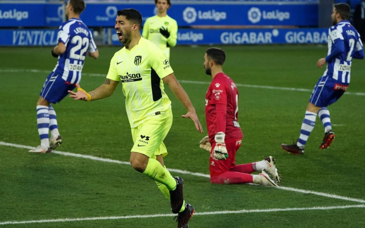 Agónico triunfo del Atlético Madrid para recuperar la punta en España