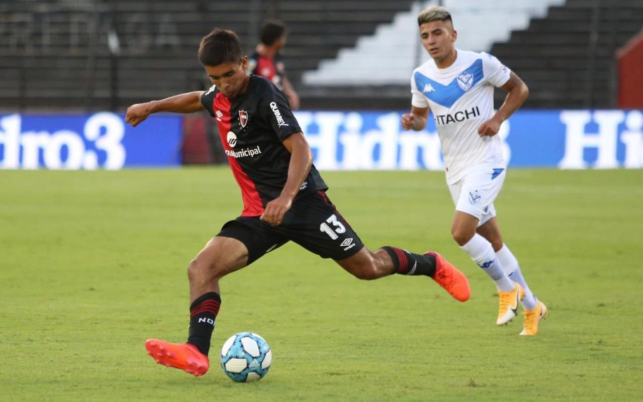 Vélez le ganó a Newell's y ahora comparten la punta en el grupo de Estudiantes