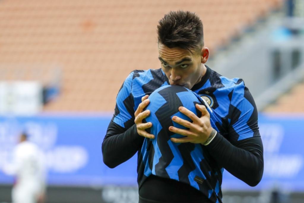Lautaro Martínez anotó su primer “hat trick” en Italia