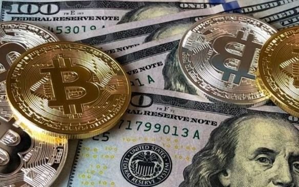 Baja el Bitcoin tras volver a superar ayer otro récord histórico