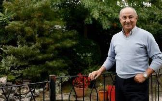 "Estoy recuperándome de coronavirus en casa", escribió Osvaldo Ardiles