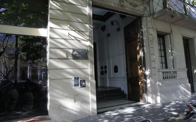 ¿Se empieza a armar la oposición en el Pincha?