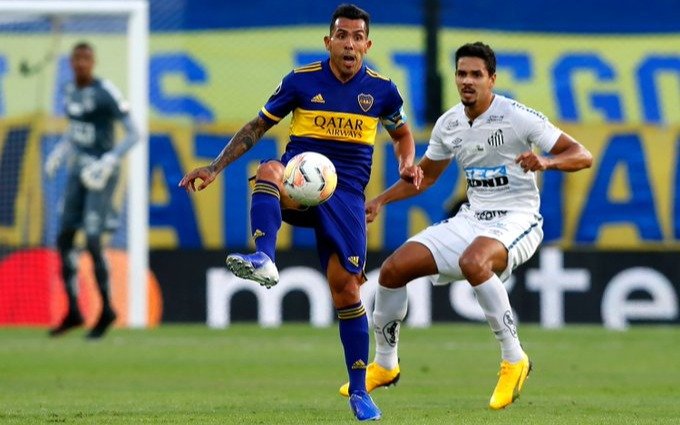 "La serie está abierta porque Santos no nos convirtió", sostuvo Tevez