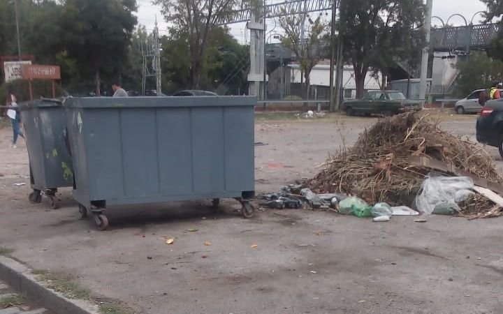 Bronca de frentistas en Tolosa: "Es como vivir cerca del Ceamse"