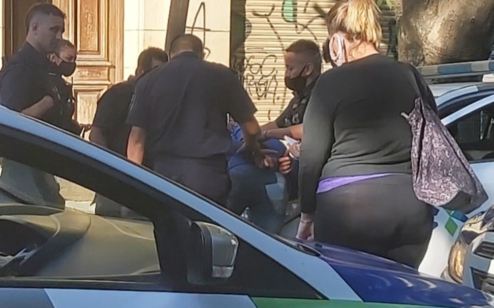 Para entrar a robar dijo que era "amigo" del dueño, pero la policía no le creyó