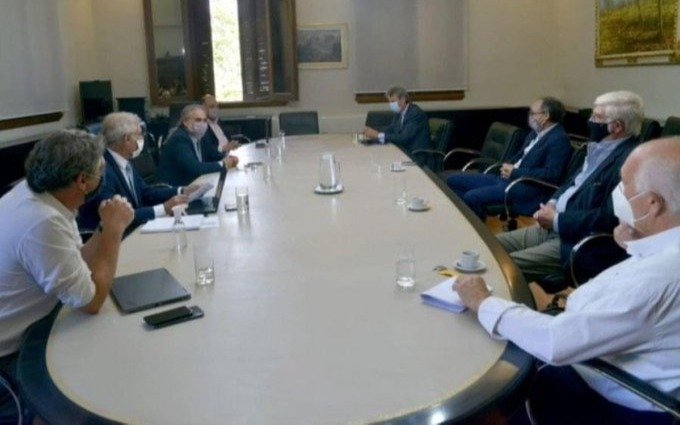 Presentan compromiso de abastecimiento de maíz y Gobierno evalúa levantar suspensión a exportaciones