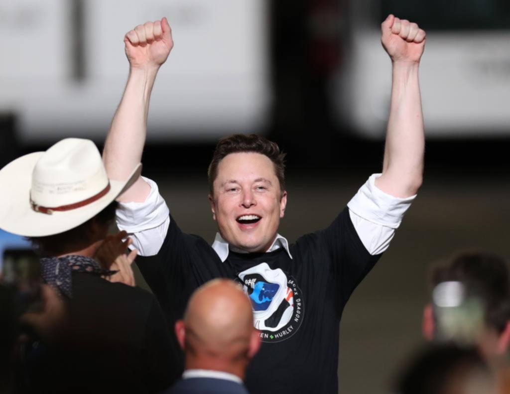 Elon Musk alcanzó la punta en la lista de los más ricos
