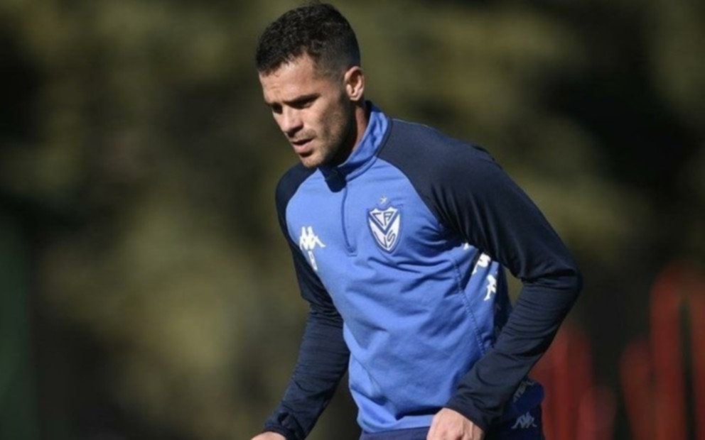 Gago quiere ser DT ya mismo: hizo el curso y armó su cuerpo técnico