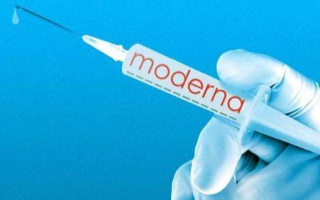 El Reino Unido autoriza la vacuna de Moderna, la tercera en el país