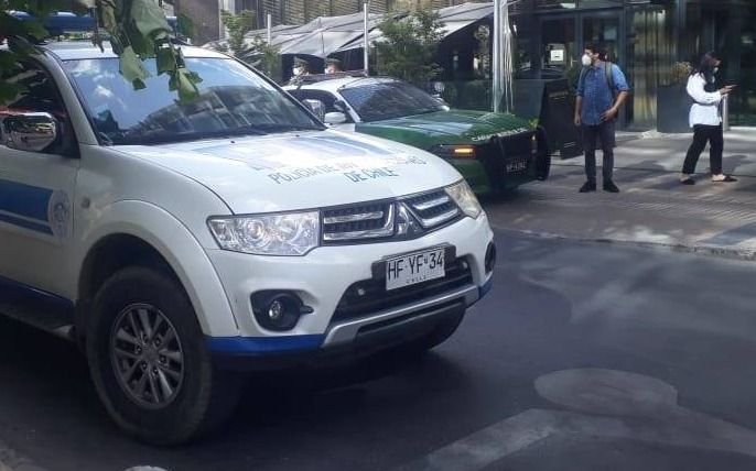 Se termina la odisea de Defensa y Justicia en Chile tras el bloqueo con patrulleros en la puerta del hotel