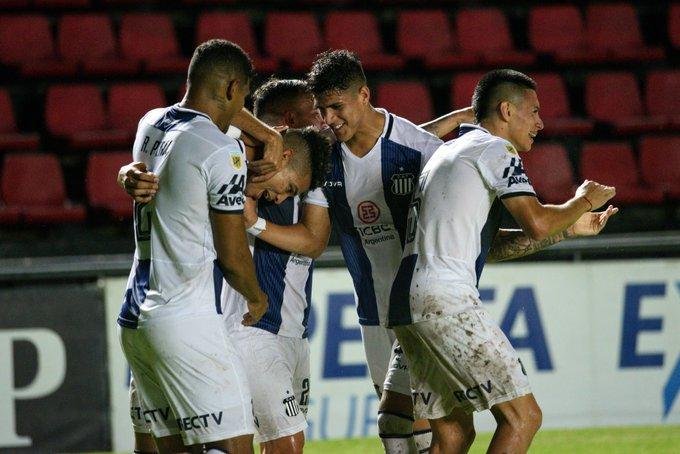 Talleres hizo todo el gasto y los goles, pero no alcanzó su objetivo