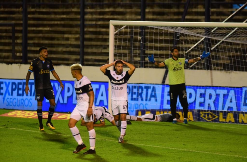 El “Chelo” Weigandt fue el más parejo en un partido flojo