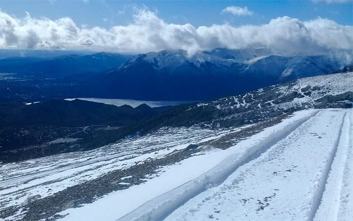 En pleno enero llegó la primera nevada del año en Bariloche, un espectáculo para de los turistas