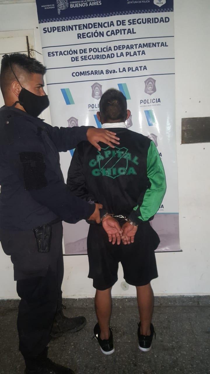 Detenido por atacar a su ex con golpes y una maza