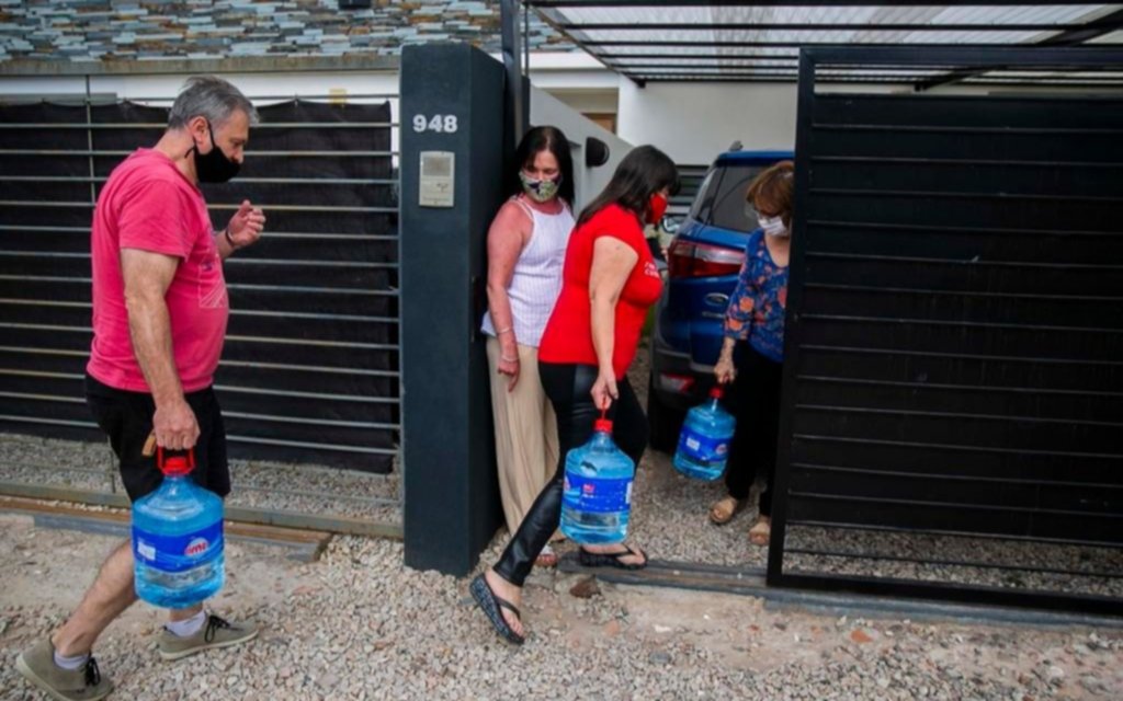 Denuncian escasez de agua potable en 7 entre 78 y 78 bis