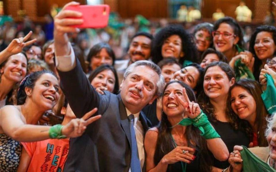 Alberto Fernández promulgará la ley de aborto el jueves en un acto