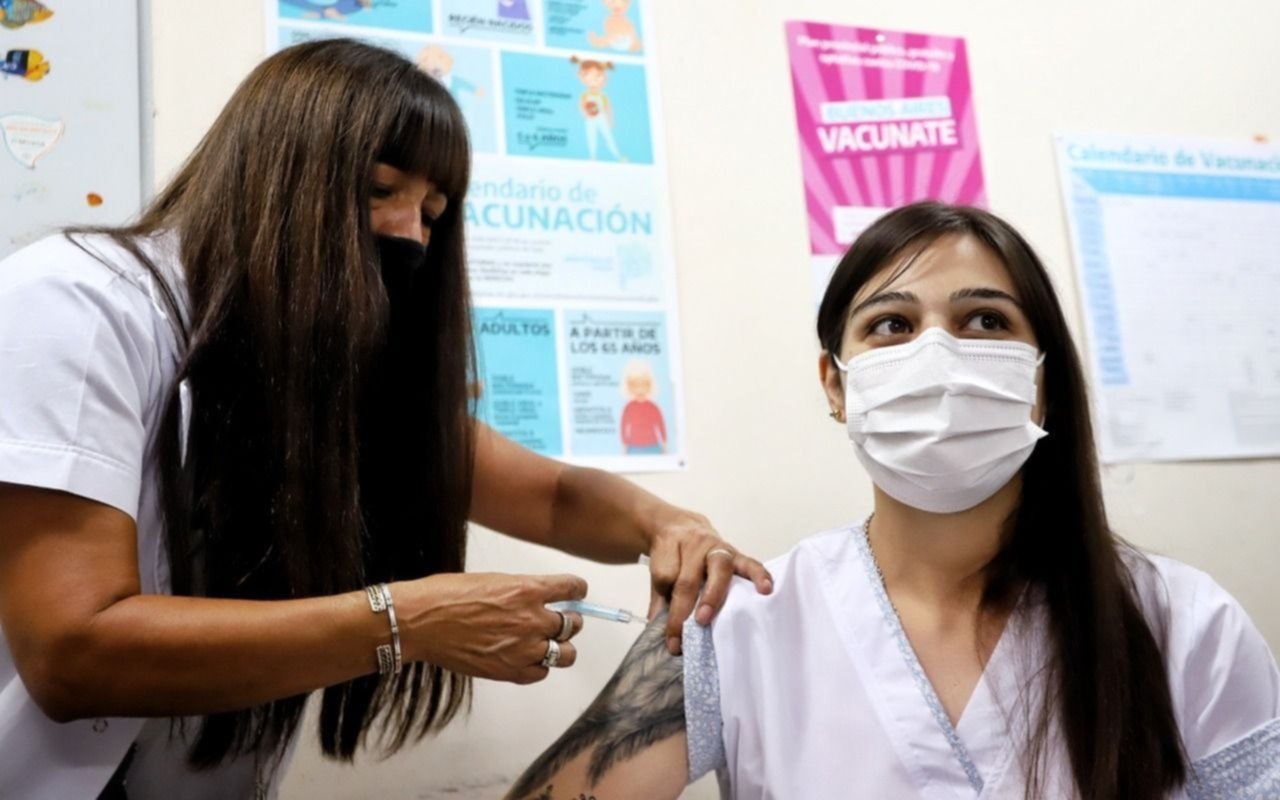 ¿Cuántas personas ya fueron vacunadas en La Plata contra el coronavirus?