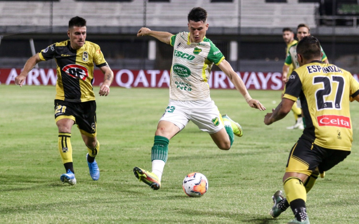 Copa Sudamericana: Defensa y Justicia empató 0-0 ante Coquimbo y el finalista se definirá en Varela