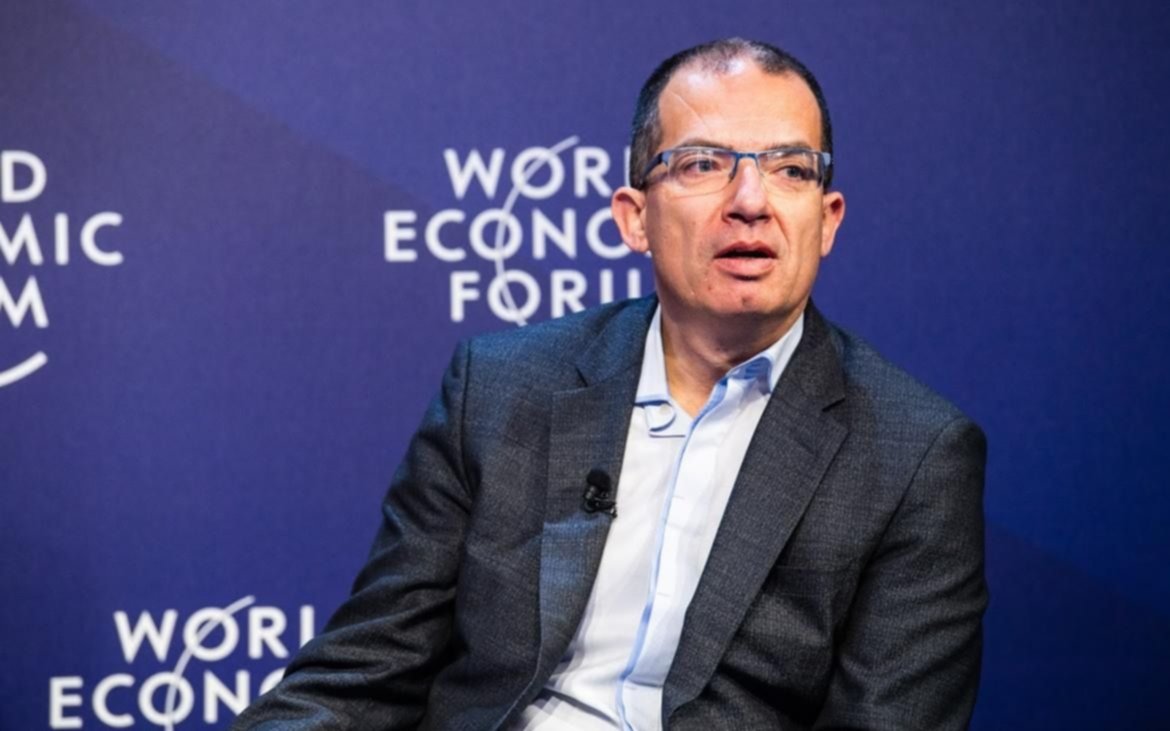 Preocupantes declaraciones del CEO de Moderna sobre el coronavirus: "No va a desaparecer"