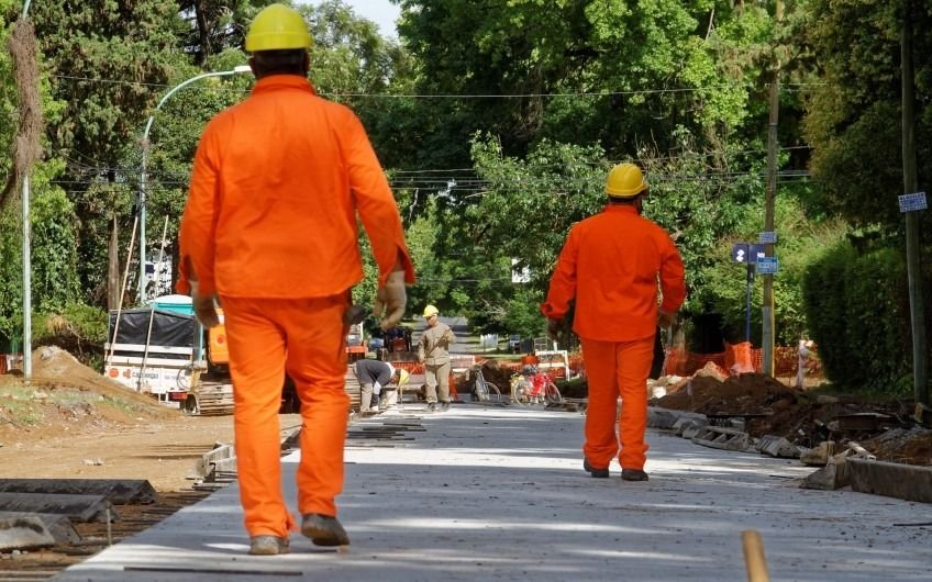 Avanza con la repavimentación de la calle 359 en Ranelagh