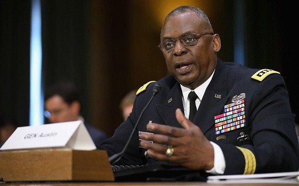 El Senado confirmó a Lloyd Austin como el primer afroestadounidense al frente del Pentágono