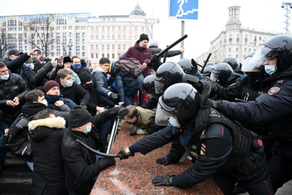 Graves enfrentamientos y más de 3.400 detenidos en Rusia