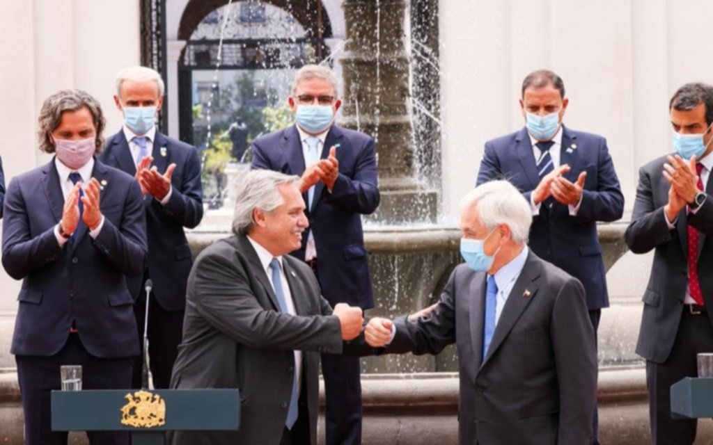 Argentina firmó con Chile proyectos para impulsar la conectividad regional con ARSAT
