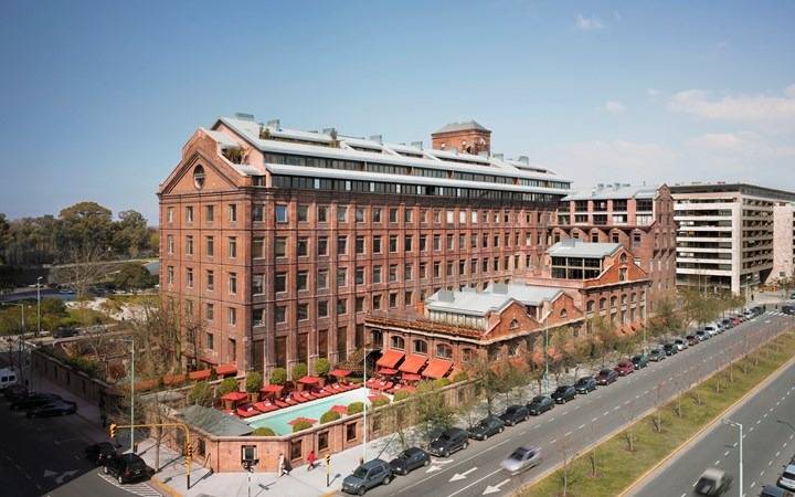 Alan Faena, asociado con la cadena Accor, llegará a más de 20 países con sus lujosos hoteles: el primero será en Dubai