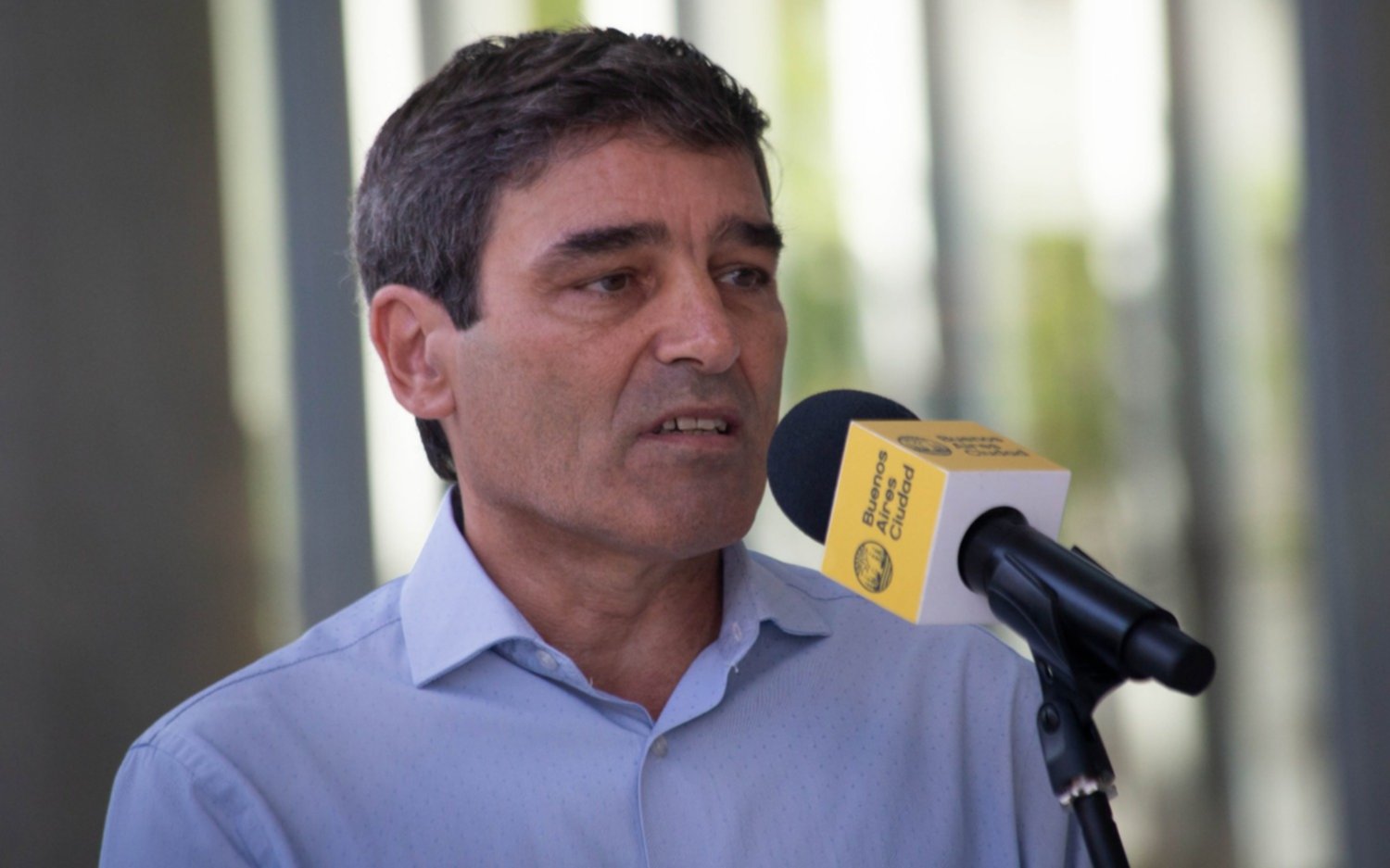 Fernán Quirós denunció que "es inestable" la entrega de vacunas
