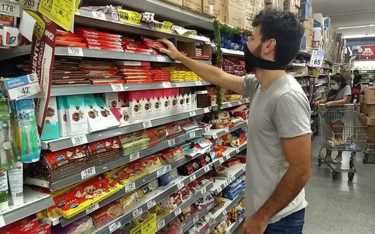 Vuelve a caer la confianza de los argentinos en el futuro de la economía