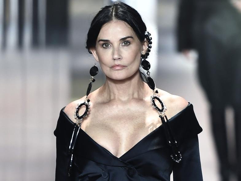 Demi Moore cumplió un “sueño de adolescente”: desfilar