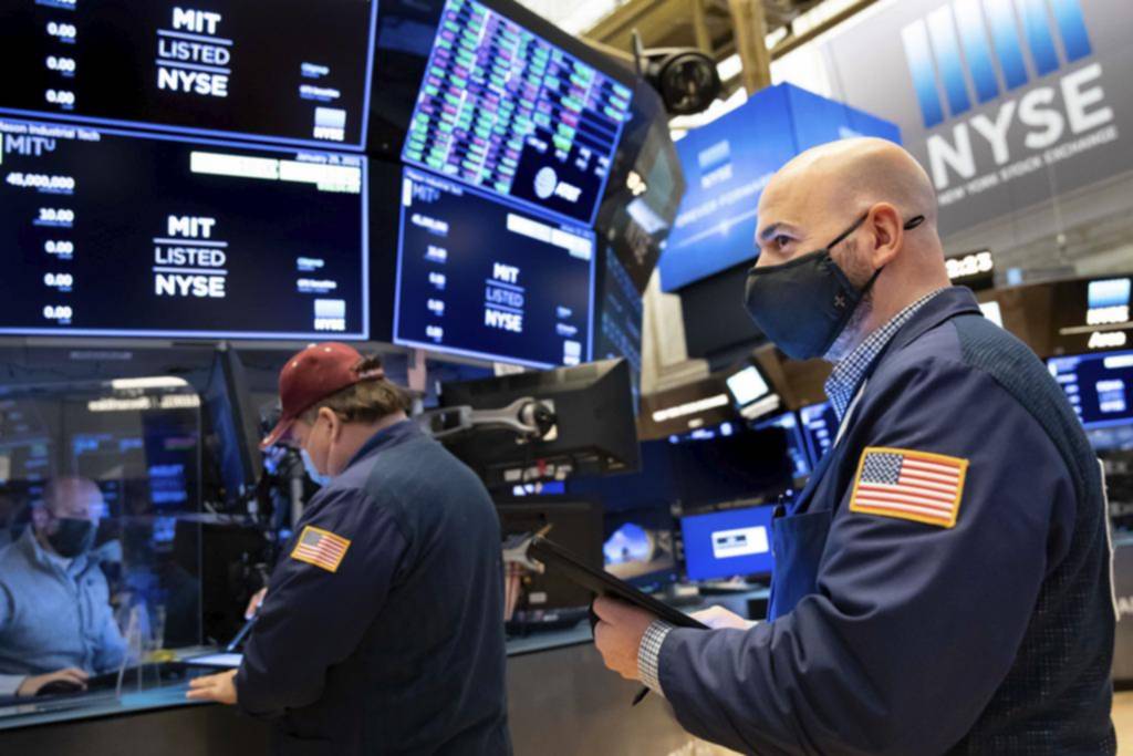 GameStop, Elon Musk y bitcoin provocan una revolución financiera en Wall Street