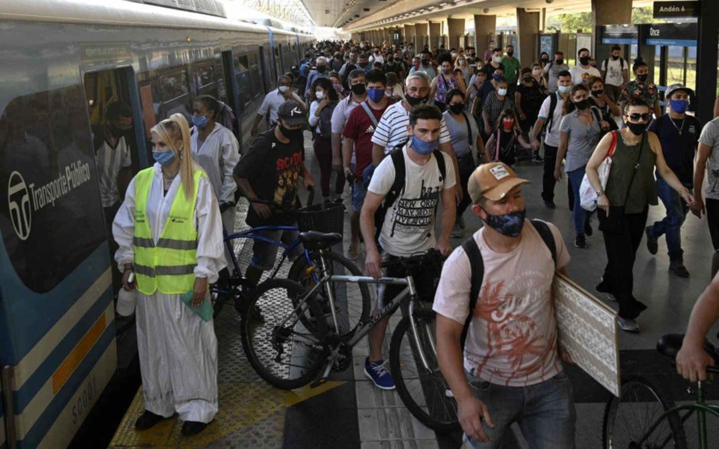 Domingo con cifras altas en el país: 20.502 nuevos casos de coronavirus y 23 muertos