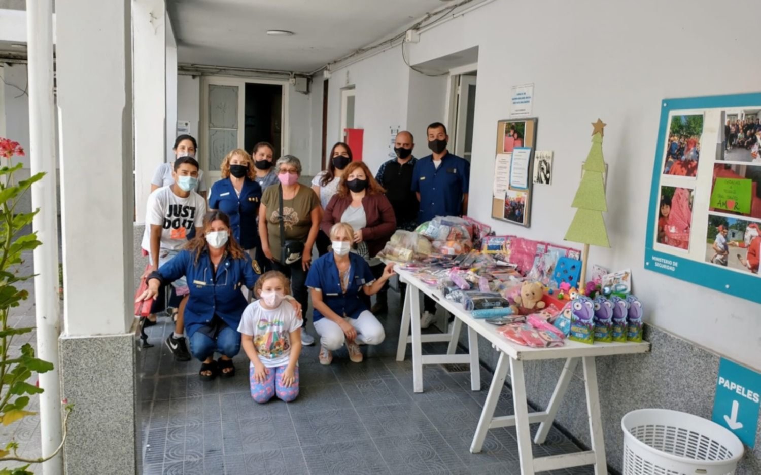 Solidaridad: trabajadores del Ministerio de Seguridad entregaron regalos a instituciones