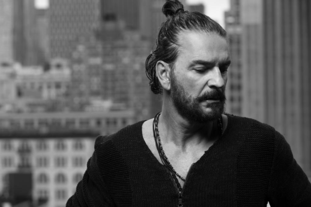 Crece la expectativa por Arjona que agregó una nueva fecha en su regreso al país