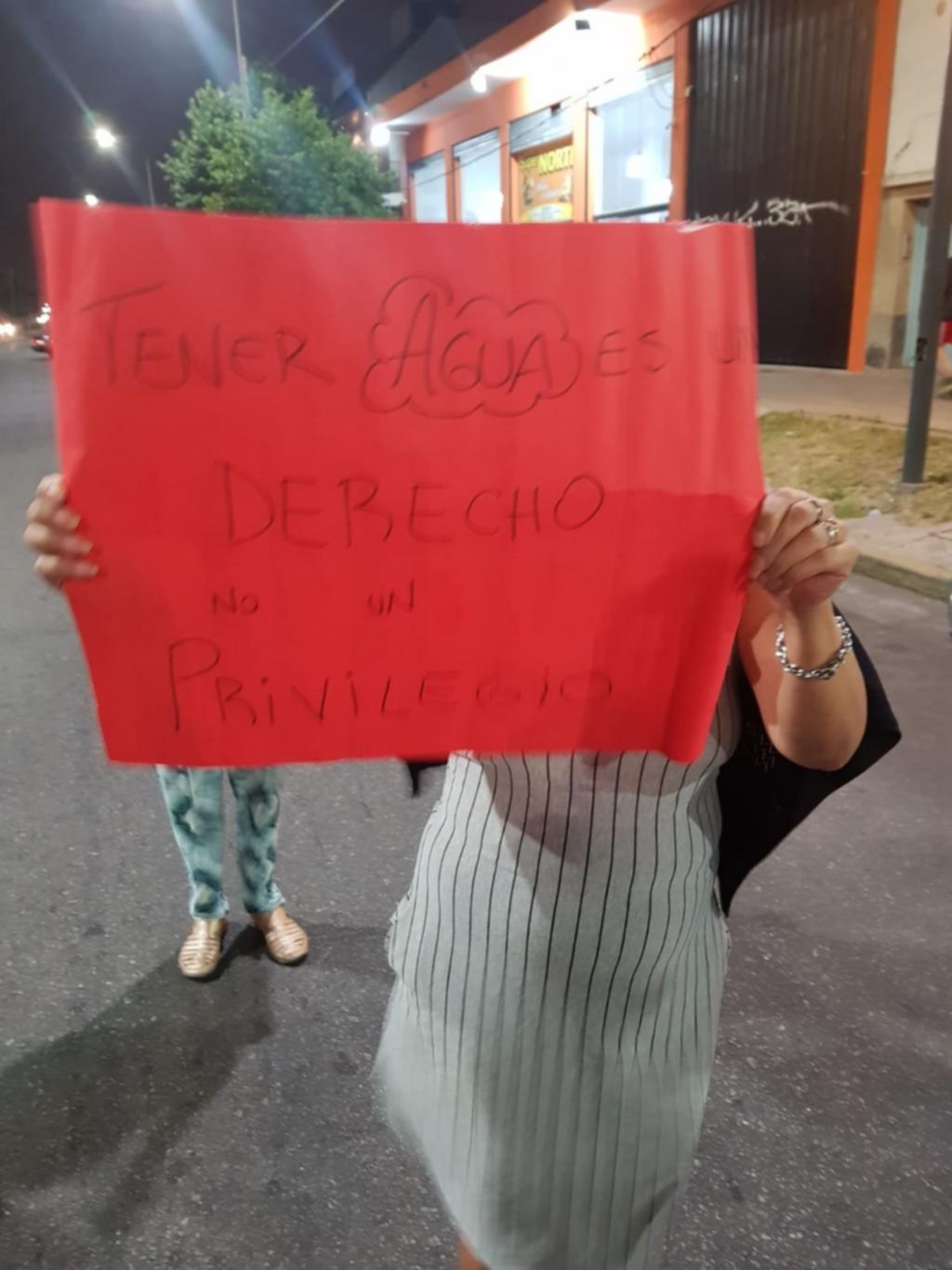 Por la falta de agua la Justicia intimó a ABSA