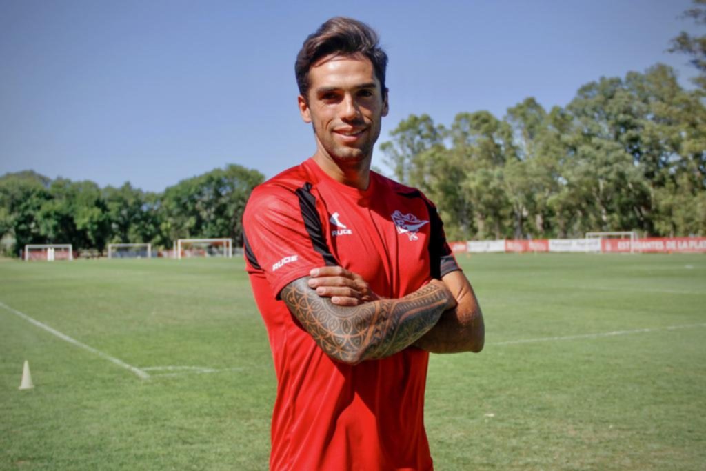 Sin tiempo que perder, Mas sumó sus primeros minutos de fútbol