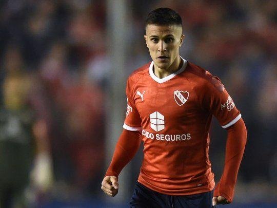 ¿Fabricio Bustos se queda en el Rojo?