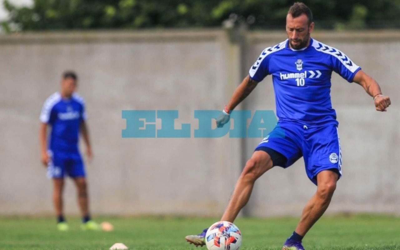 Gimnasia cumplió su primer día de pretemporada en Mar del Plata: mirá las fotos