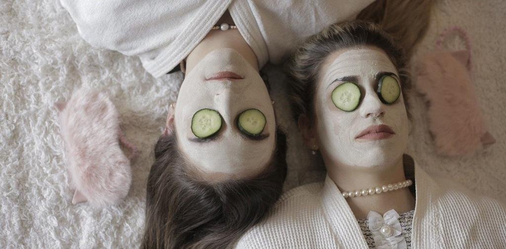“Las cuñadas” vuelven con sus secretos y mandatos en verso