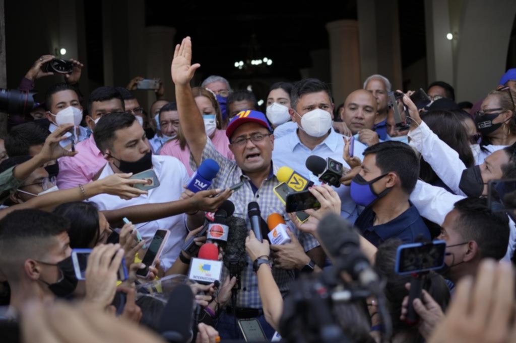 Duro golpe para Maduro: triunfo opositor en el Estado natal de Chávez