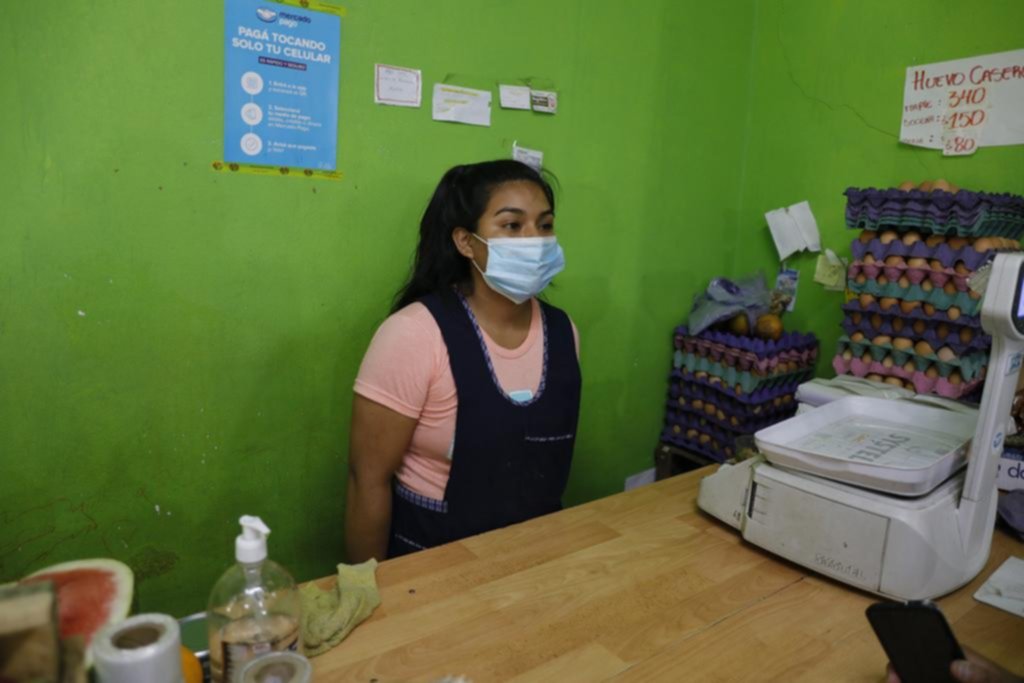 Chicas superpoderosas: reducen a golpes a un ladrón y lo entregan